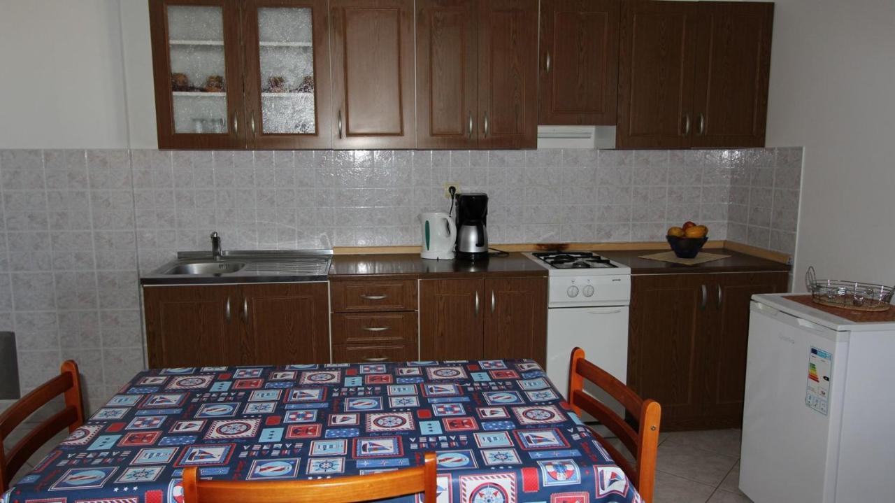 Apartments Ravlic Malinska Extérieur photo