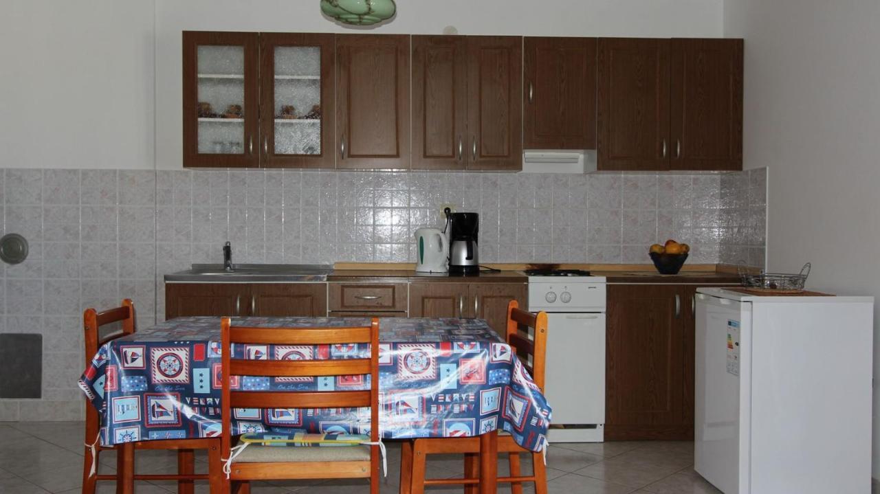 Apartments Ravlic Malinska Extérieur photo