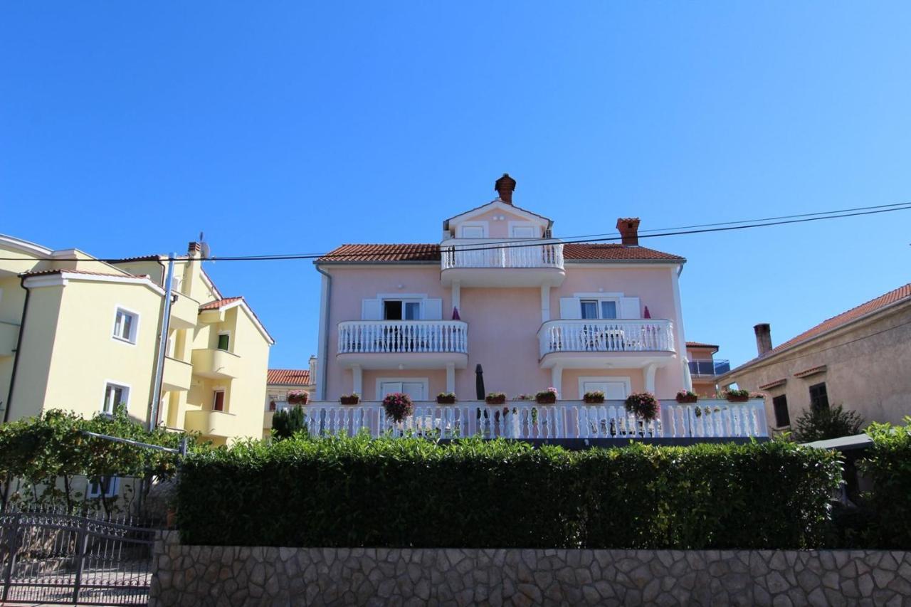 Apartments Ravlic Malinska Extérieur photo