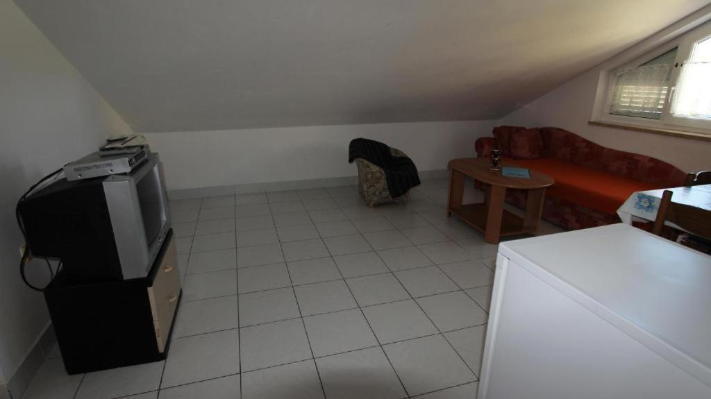Apartments Ravlic Malinska Extérieur photo